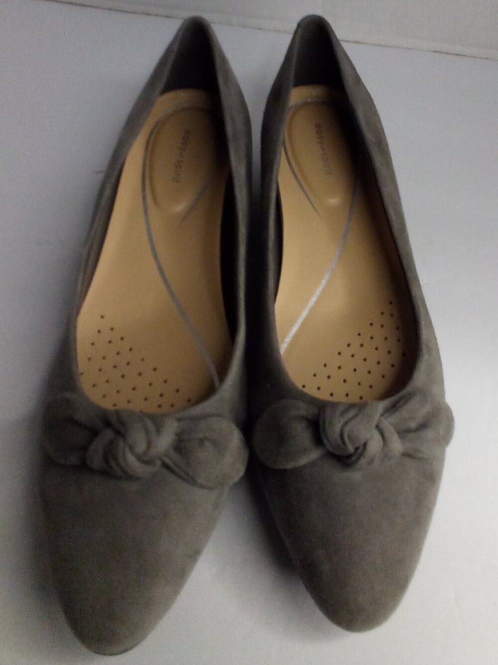 Easy Spirit Pumps Low Heel Shoes Women 7.5 Slip On Suede Gray